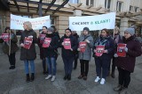 Rodzice z Grabówki protestowali w Rzeszowie przeciwko reorganizacji szkoły