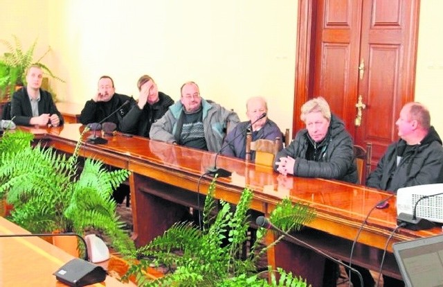 Taksówkarze z Tarnobrzega w magistracie przedstawili swoje obawy związane ze sprzedażą gruntów, gdzie jest teraz postój.
