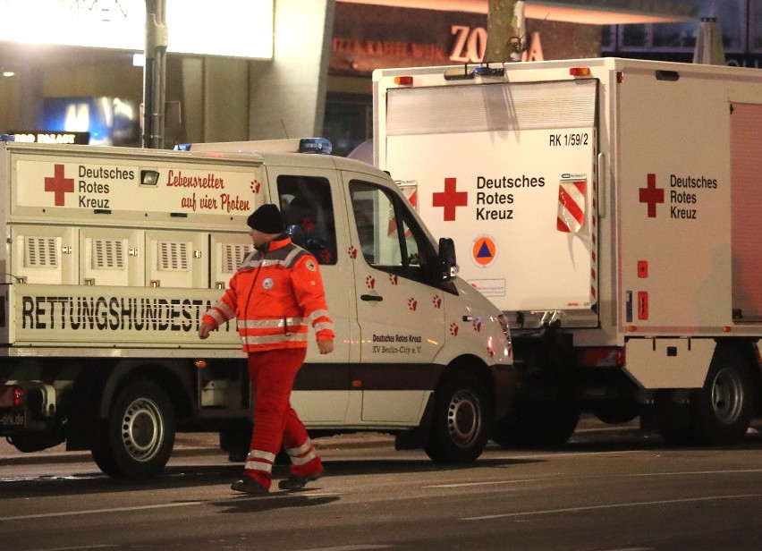 Zamach w Berlinie na jarmarku świątecznym na...