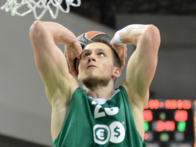 Mateusz Ponitka to najlepszy strzelec Stelmetu BC Zielona Góra. Ma średnią 16,5 punktu na mecz.