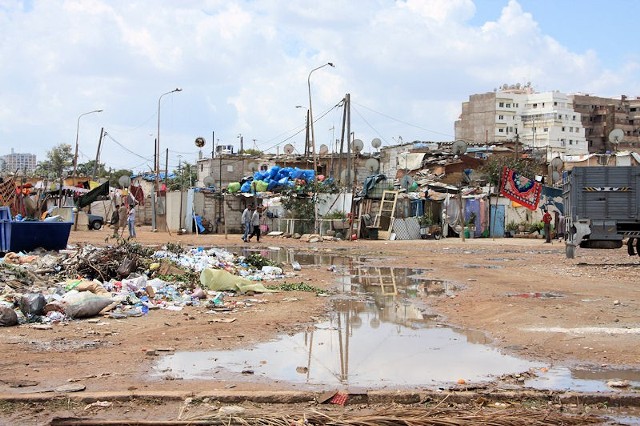 Slums w Casablance to czarna strona miasta. Lepiej się tam nie zapuszczać.