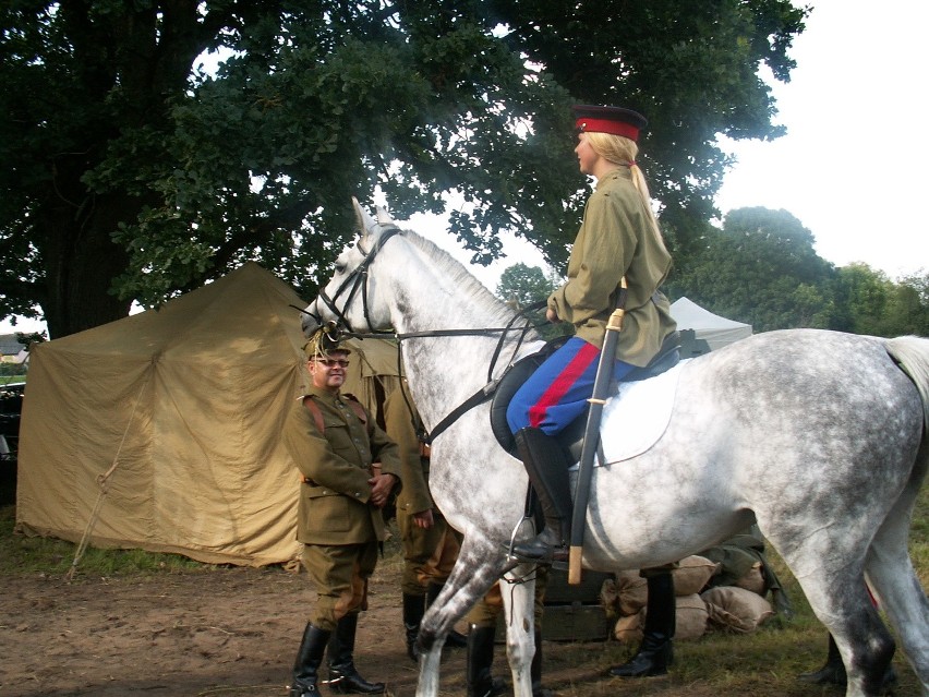 Historia organizacji pikników historycznych i militarnych w...