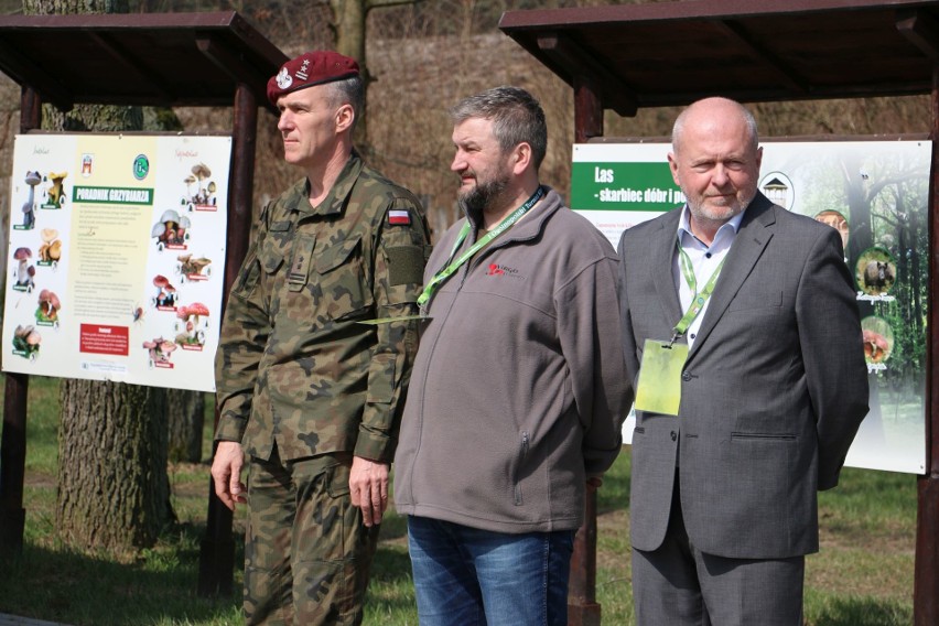 W Pierwszym Ogólnopolskim Turnieju Klas Mundurowych udział...