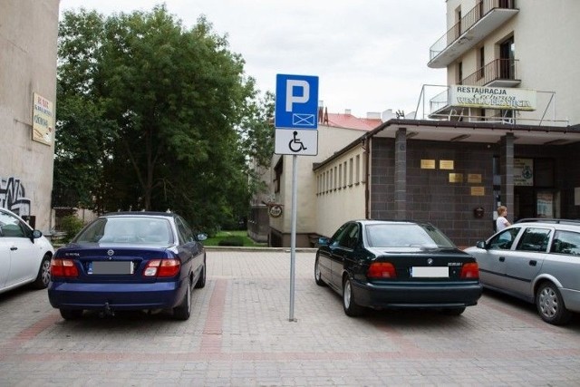 Parking przy ulicy Warszawskiej