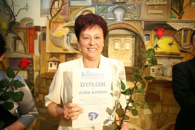 Zofia Kosno zwyciężyła w powiecie szydłowieckim w plebiscycie Kobieta Przedsiębiorcza 2008 "Echa Dnia&#8221;. Zdobyła 431 głosów czytelników.