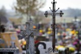 Kradzież krzyży na cmentarzu w Suchedniowie 