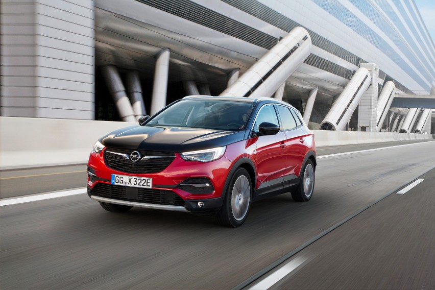 Opel Grandland X Plug in Hybrid...