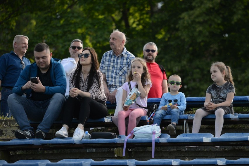 Kibice na meczu Granatu Skarżysko-Kamienna z Neptunem...