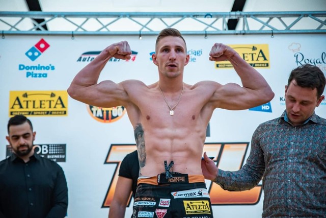 Na marcowej gali federacji TFL w Radomiu, walkę o mistrzowski pas stoczy Marcin Skrzek, zawodnik Cross Fight Radom.