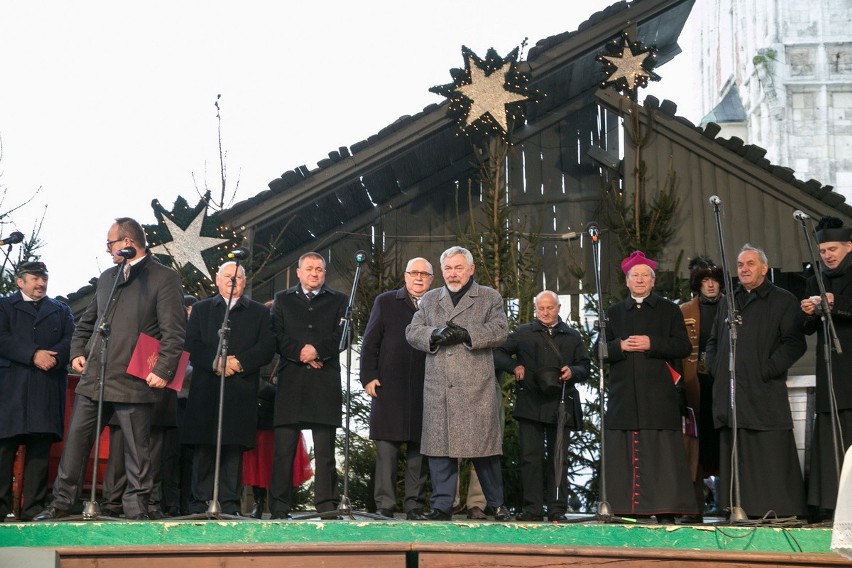 Opłatek prezydencki na krakowskim Rynku [ZDJĘCIA]