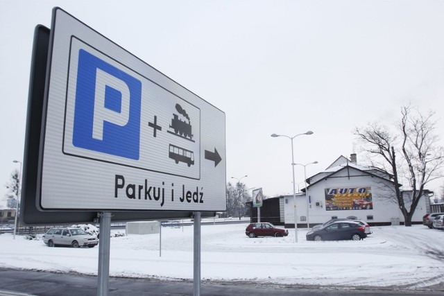 21.02.2013 wroclaw gazeta wroclawska przemyslaw wronecki / gazeta wroclawska park and ride, psie pole, wroclaw, p&r, parkuj i jedz