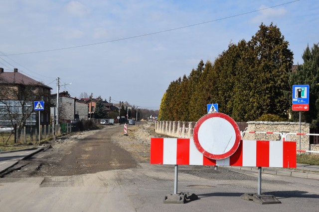 Zobacz kolejne zdjęcia. Przesuwaj zdjęcia w prawo - naciśnij strzałkę lub przycisk NASTĘPNE