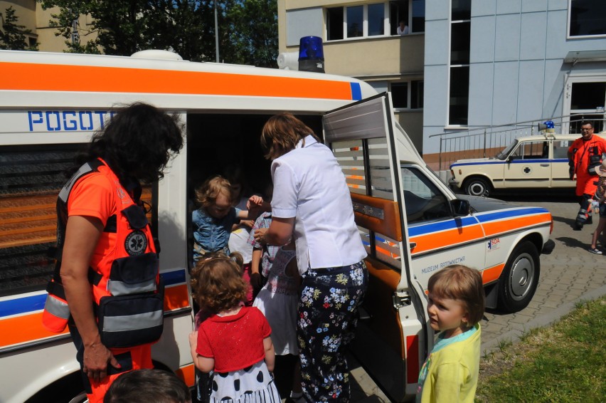 Krakowianie przyjrzeli się z bliska pracy ratowników medycznych [ZDJĘCIA]