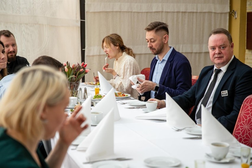 “Restaurant & Bar Cristal” zaprasza do siebie białostoczan. Na gości czekają zróżnicowane śniadania, nowa karta i wielkanocny catering