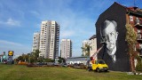 Nowy spektakularny mural w Katowicach z mężczyzną z wąsem ZOBACZCIE ZDJĘCIA 