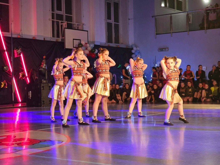 Mikołajkowy Festiwal Tańca w Białogardzie. Mistrzostwo dzieci i młodzieży [ZDJĘCIA]
