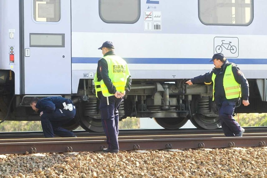 Pociąg relacji Przemyśl - Szczecin śmiertelnie potrącił...