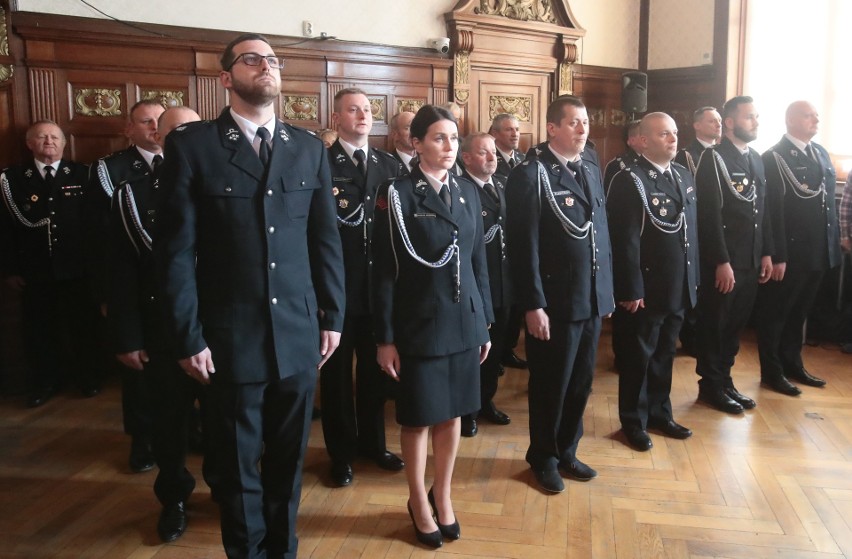 Ślubowanie młodych strażaków w Urzędzie Wojewódzkim w Szczecinie [ZDJĘCIA]