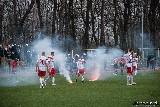 Łódzki Klub Sportowy pokonał na wyjeździe Pogoń Zduńska Wola.