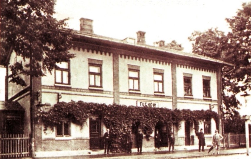 Zdjęcie tuchowskiego dworca z przełomu XIX i XX wieku