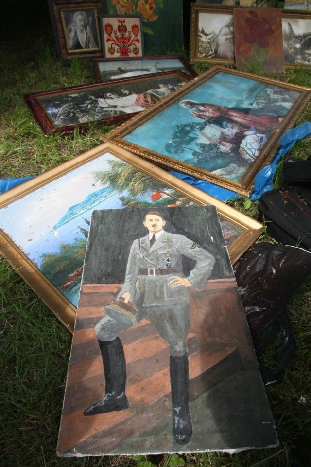 Na ostatniej Giełdzie Kolekcjonerskiej w Kielcach można było również kupić i takie "eksponaty". Fot. D. Łukasik