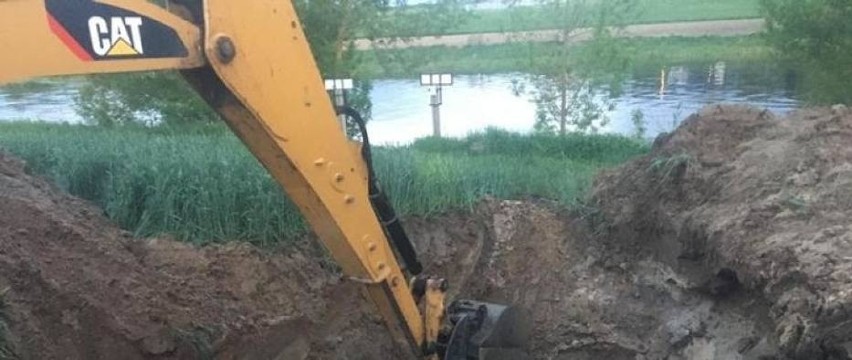 Awaria oczyszczalni ścieków w Obornikach. Do Warty wyciekło 4211 metrów sześciennych zanieczyszczeń