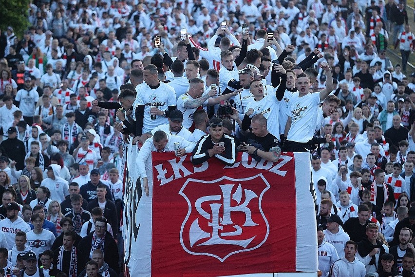 ŁKS. Kibice ,,Rycerzy Wiosny" nie zawiedli. Dziewiąta frekwencja w Polsce na stadionie przy al. Unii w Łodzi ZOBACZ ZDJĘCIA