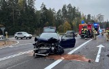 Wypadek na DK65. Na zjeździe do Michałowa zderzyły się dwie osobówki (zdjęcia)