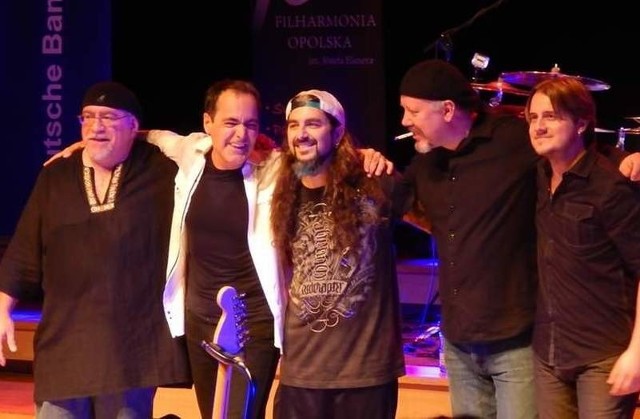 Neal Morse Band i Mike Portnoy wystąpili wczoraj na festiwalu perkusyjnym.