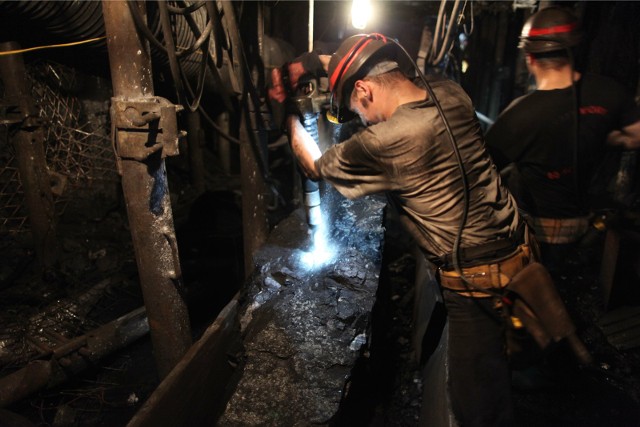 W kopalni Knurów doszło do wypadku dwóch góników