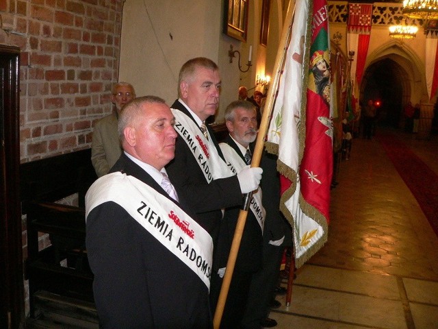 Uroczystą mszą świętą w kościele farnym zainaugurowano obchody 30 &#8211; lecia Solidarności