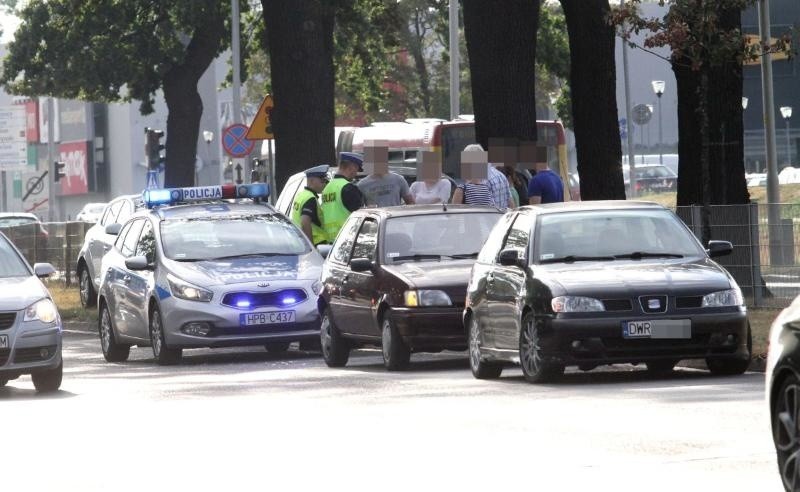 Wypadek koło Korony. Znów zderzyły się tam 4 auta (ZDJĘCIA)