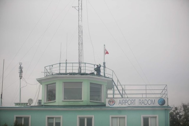 Wojskowa wieża kontroli lotów ma też służyc cywilnemu lotnisctwu na Sadkowie.