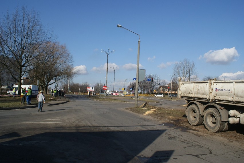 Przebudowa ul. Majakowskiego potrwa do października 2015...