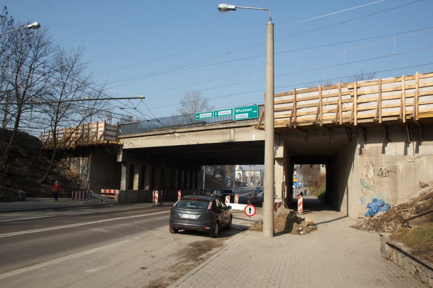 Remont torów Lublin - Warszawa cały czas trwa. Mamy dużo zdjęć. Zobacz!