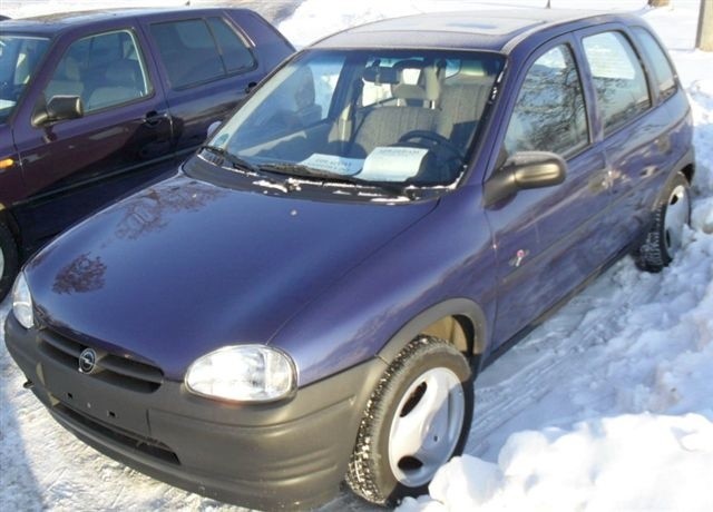 Opel Corsa, 1996 r., 1,4, 2x airbag, elektryczne szyby,...