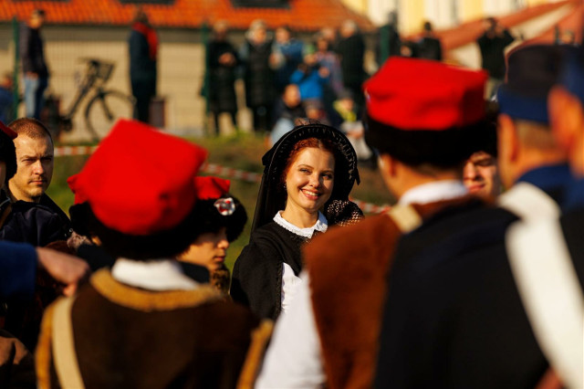 Kilkudziesięciu rekonstruktorów odtwarzało w Choroszczy sceny z powstania styczniowego