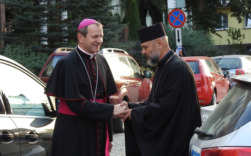 W białostockiej cerkwi papież ucałował relikwie św. Gabriela...