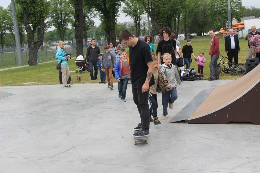 Pokaz ekstremalnej jazdy na skateparku [FOTO]