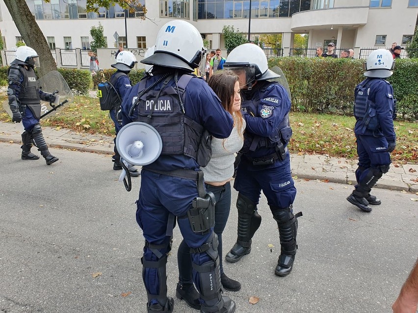 Marsz Równości w Lublinie. Policja zatrzymała kilkadziesiąt osób