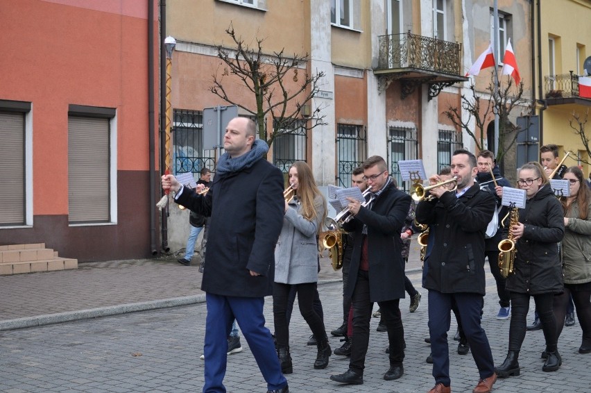 Święto Niepodległości 2019 w Chmielniku. Uroczysty korowód i koncerty (WIDEO, ZDJĘCIA)