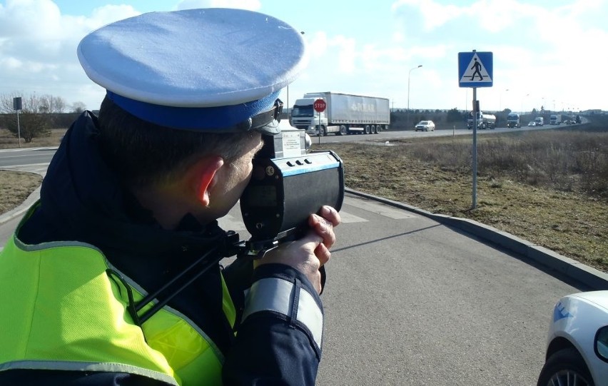 Na drodze krajowej nr 8, trwa policyjna akcja "Bezpieczna...