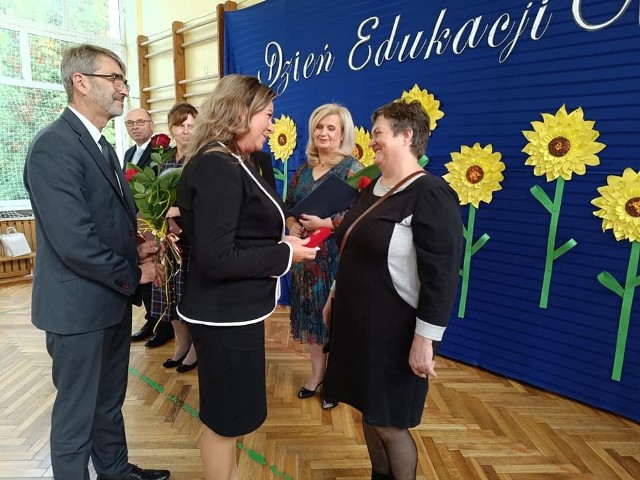 Dzień Edukacji Narodowej w Gminie Ćmielów. Więcej na kolejnych slajdach >>>