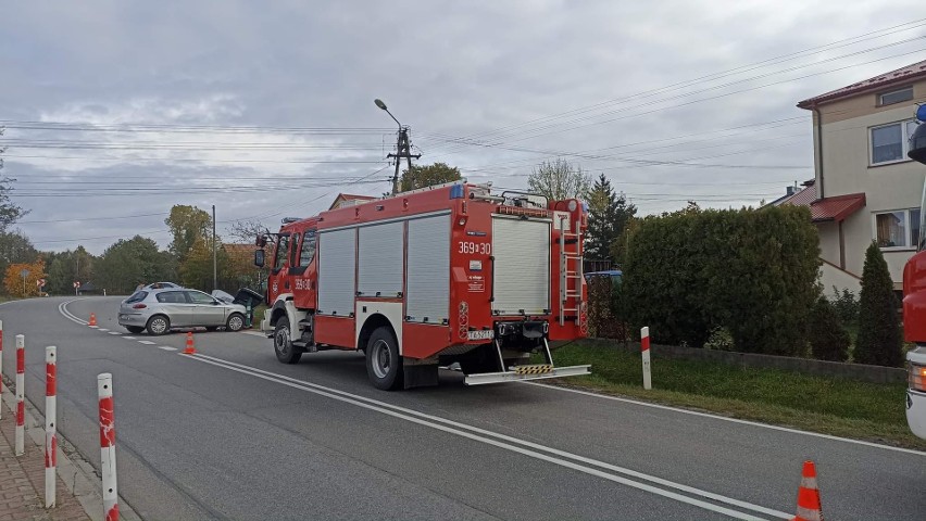 Zderzenie alfy romeo i audi w Starych Żukowicach, 16.10.2022