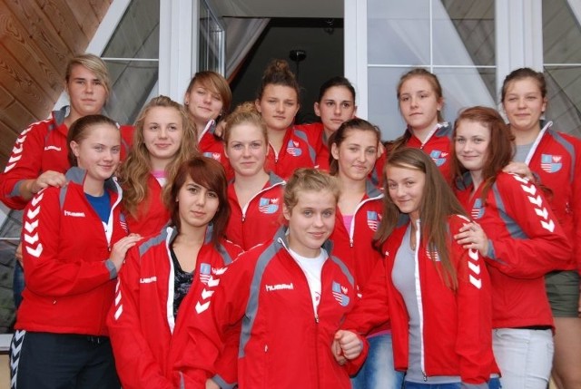 Kadra województwa świętokrzyskiego dziewcząt awansowała do półfinałów Ogólnopolskiej Olimpiady Młodzieży Mazowsze 2011.