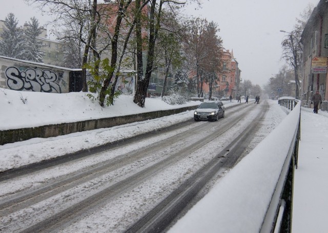 W Przemyślu od soboty pada śnieg. Zobaczcie nasze zdjęcia zasypanego miasta.