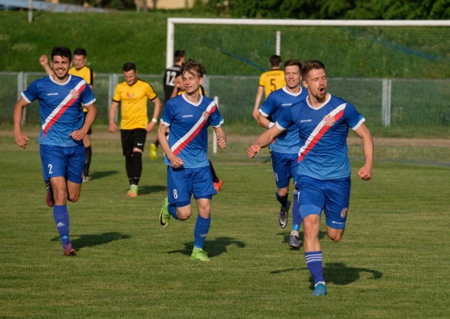 Roman Worobiej strzelił dwa gole, a Polonia Przemyśl pokonała LKS Pisarowce na własnym boisku 2:0 (1:0). Zobaczcie zdjęcia z meczu!RELACJA: Znów dwa gole Romana Worobieja. Polonia Przemyśl odrabia straty i jest już wiceliderem