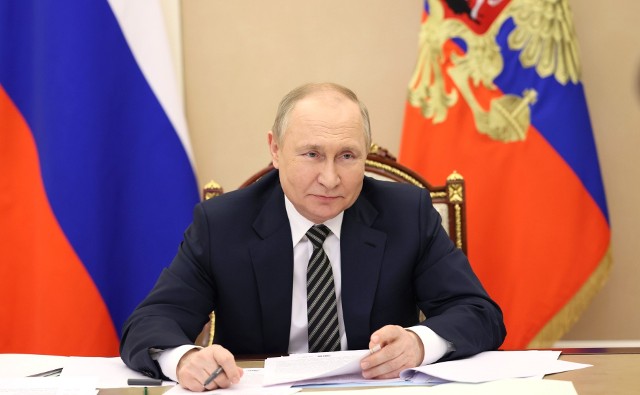 Władimir Putin w zamian za otwarcie ukraińskich portów żąda zniesienia nałożonych na Rosję sankcji