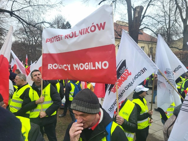 Wielu rolników z województwa kujawsko-pomorskiego uczestniczyło w manifestacji w Warszawie.