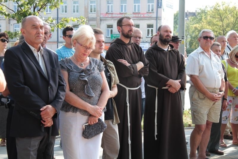 Spotkanie modlitewne przy Menorze w Kielcach